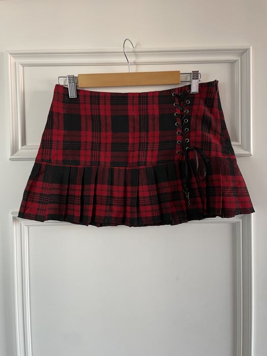 Къса карирана червена пола, 34 размер (XS)