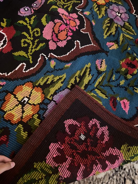 Vând pătură țărănească lână 185/160 cm