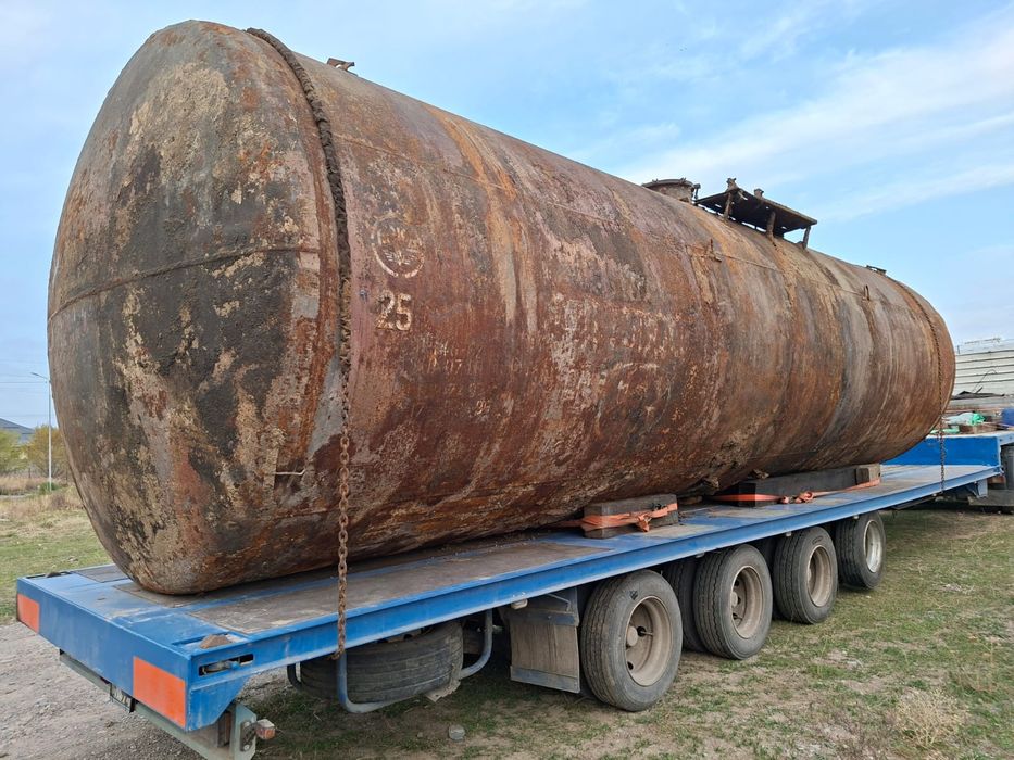 Вагоныи ёмкости бочки цистерны резервуары под воду и гсм на 62 и75 куб