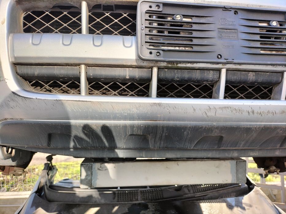 Предна броня Toyota RAV4 / Тойота Рав4 2002г.