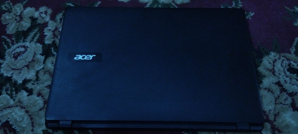 Acer komputer sotiladi