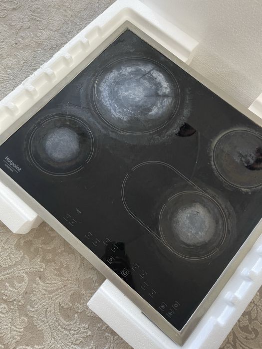 Варочная поверхность Hotpoint-Ariston