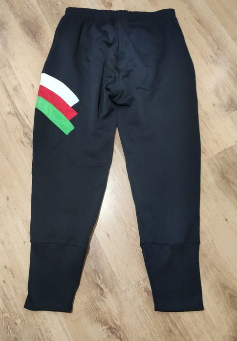 Pantaloni Adidas vintage anii 90 mărimea L