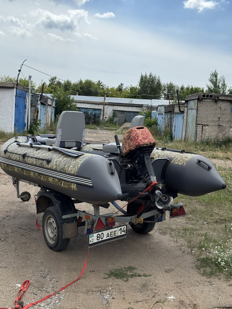 Продам ПВХ лолку REEF-390 НДНД в отличном состояние в полном комплекте