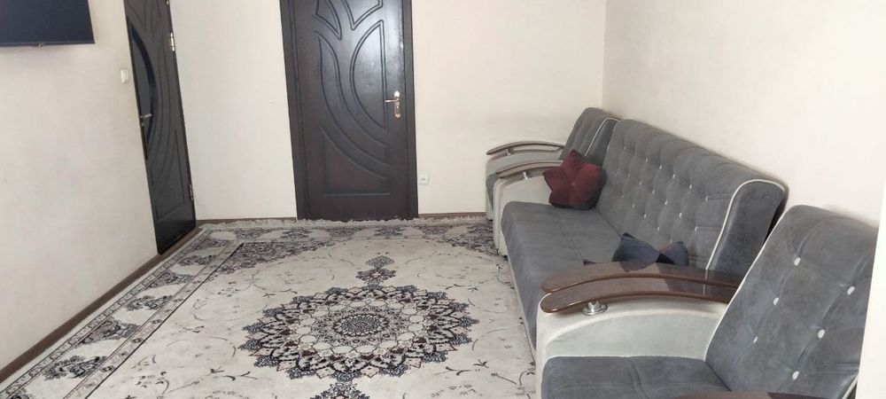 Мирзо Улугбек метро кизларга шерикчиликка