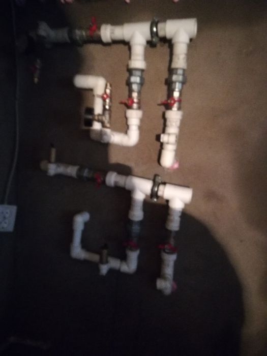 Instalator sanitar , electrician și canalizare