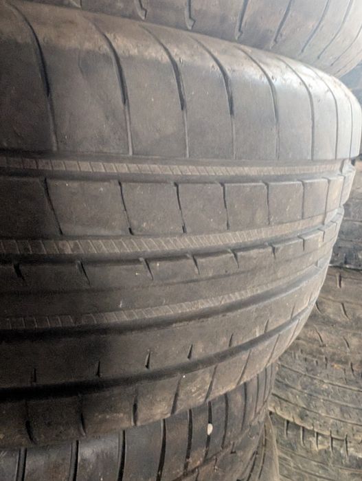 Anvelope Goodyear 235 45 19 vara DOT 2021