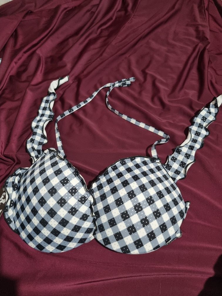 Lot costume de baie