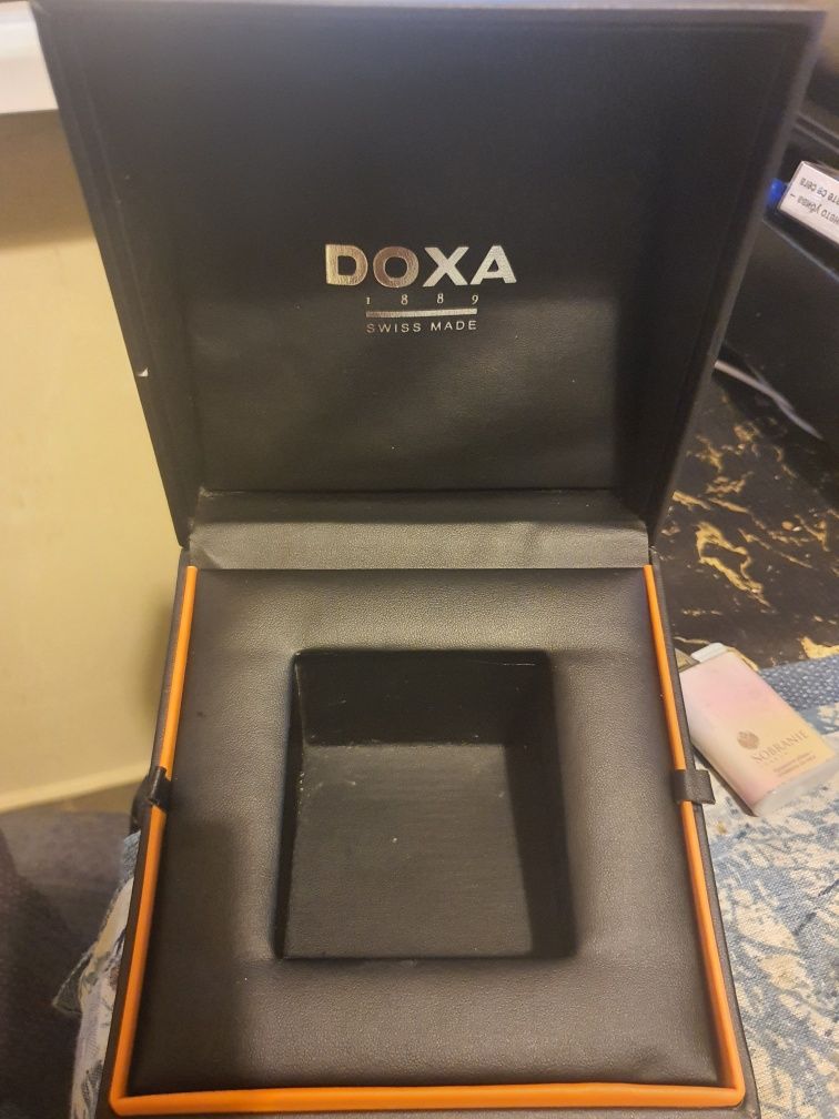 Луксозни кутии от часовници. Doxa, Candino, SEIKO, Rado, RW,Citizen.