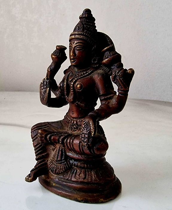 Статуэтка Шри Лакшми. Декор помещений