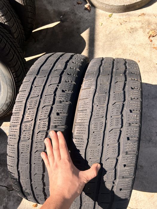 2бр 215/75/16C Kumho