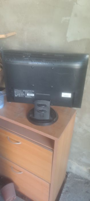 Продам монитор,б/у,рабочий