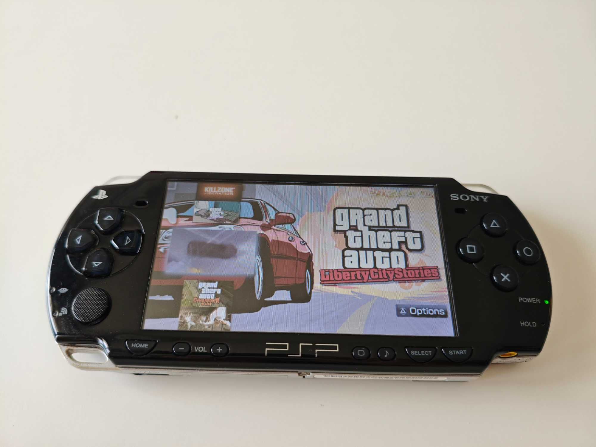 Sony PSP Playstation Portable 2000 - Качени много игри