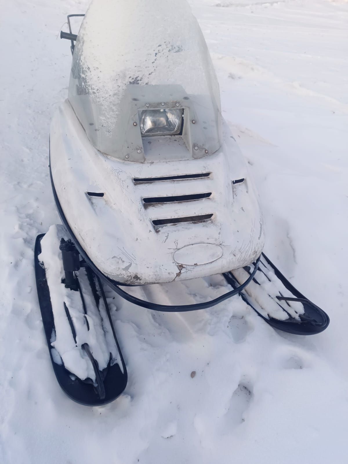 Продам снегоход Рысь