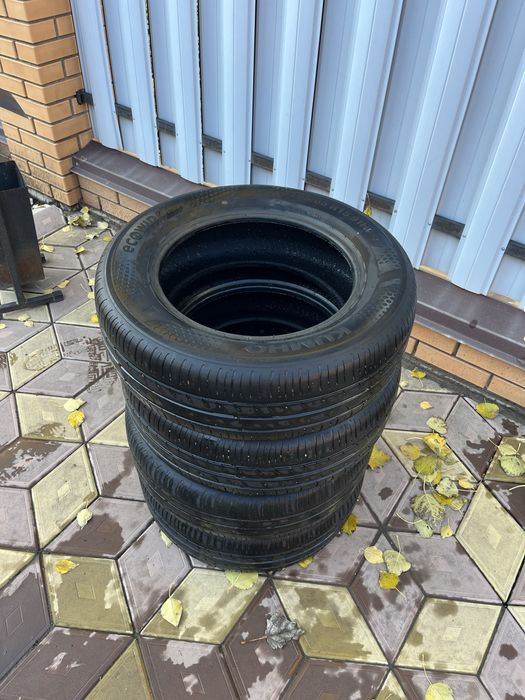 Продам летнию резину Kumho