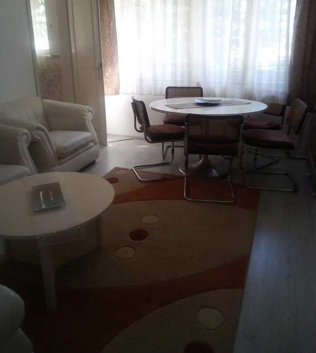 Дава се под наем Тристаен апартамент в Пловдив, Старият град - 85 кв.м за 377.4 € - Снимка #3