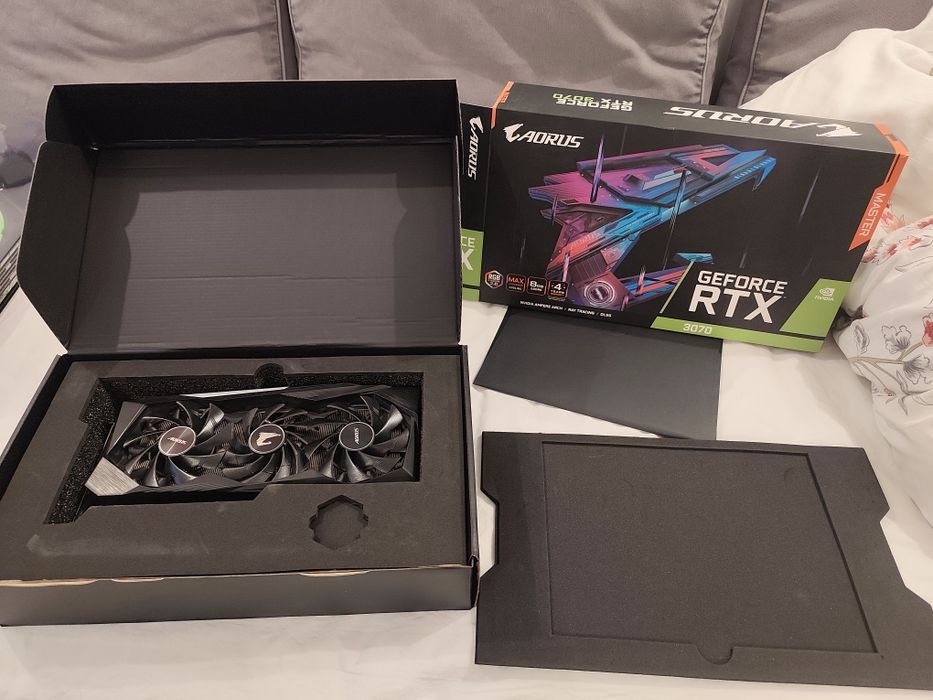 Rtx 3070 aorus master, in stare excelentă