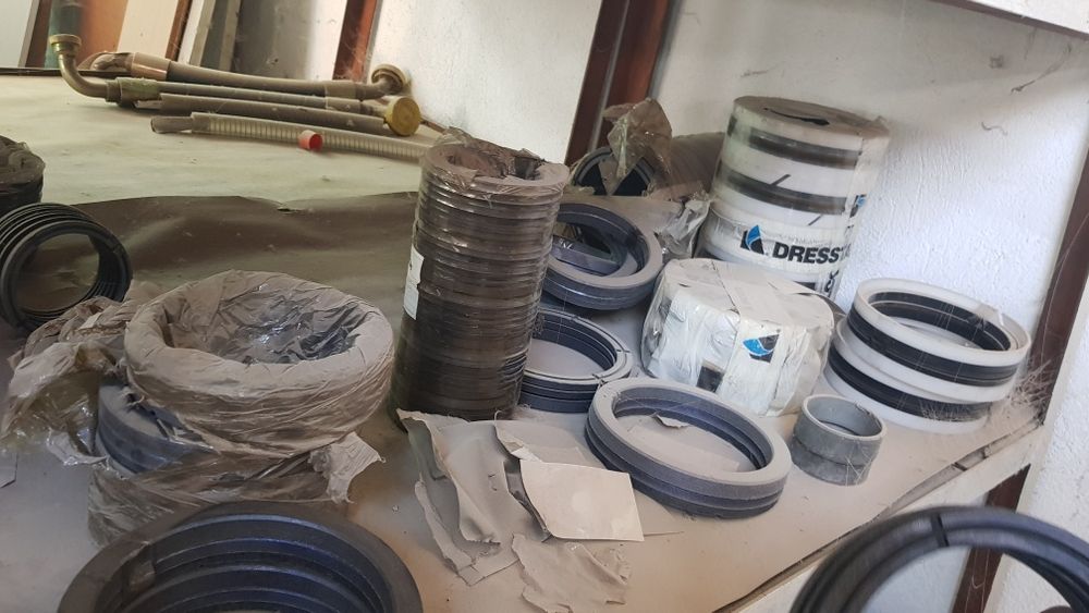 Set garnituri cilindri hidraulici vola L34 sw680