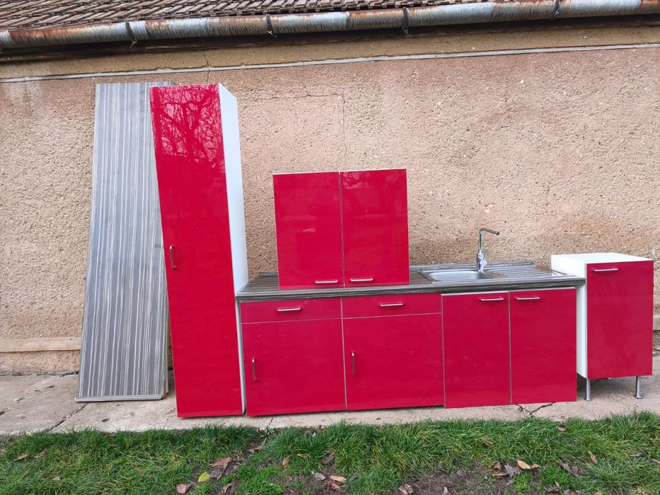 Mobilă de bucătărie