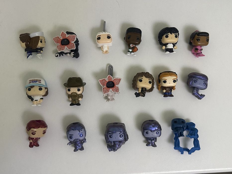 продам повторки фигурок с kinder joy stranger things (осд)