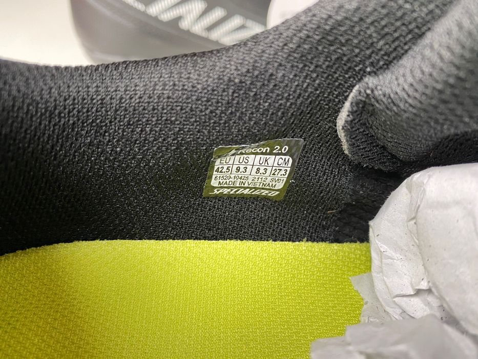 Pantofi Specialized marime 42 si 42.5 noi