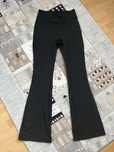 Pantaloni evazati yoga