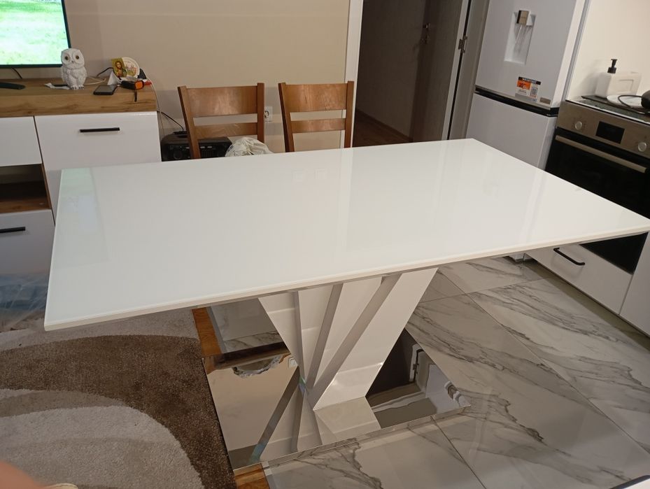 Траоезарна маса 160/90 Бял Гланц.