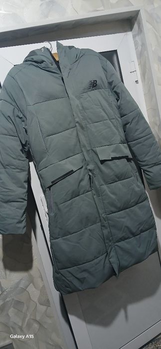 Kurtka mujskoy deyarli yangi koreyski fasonda tizzadan