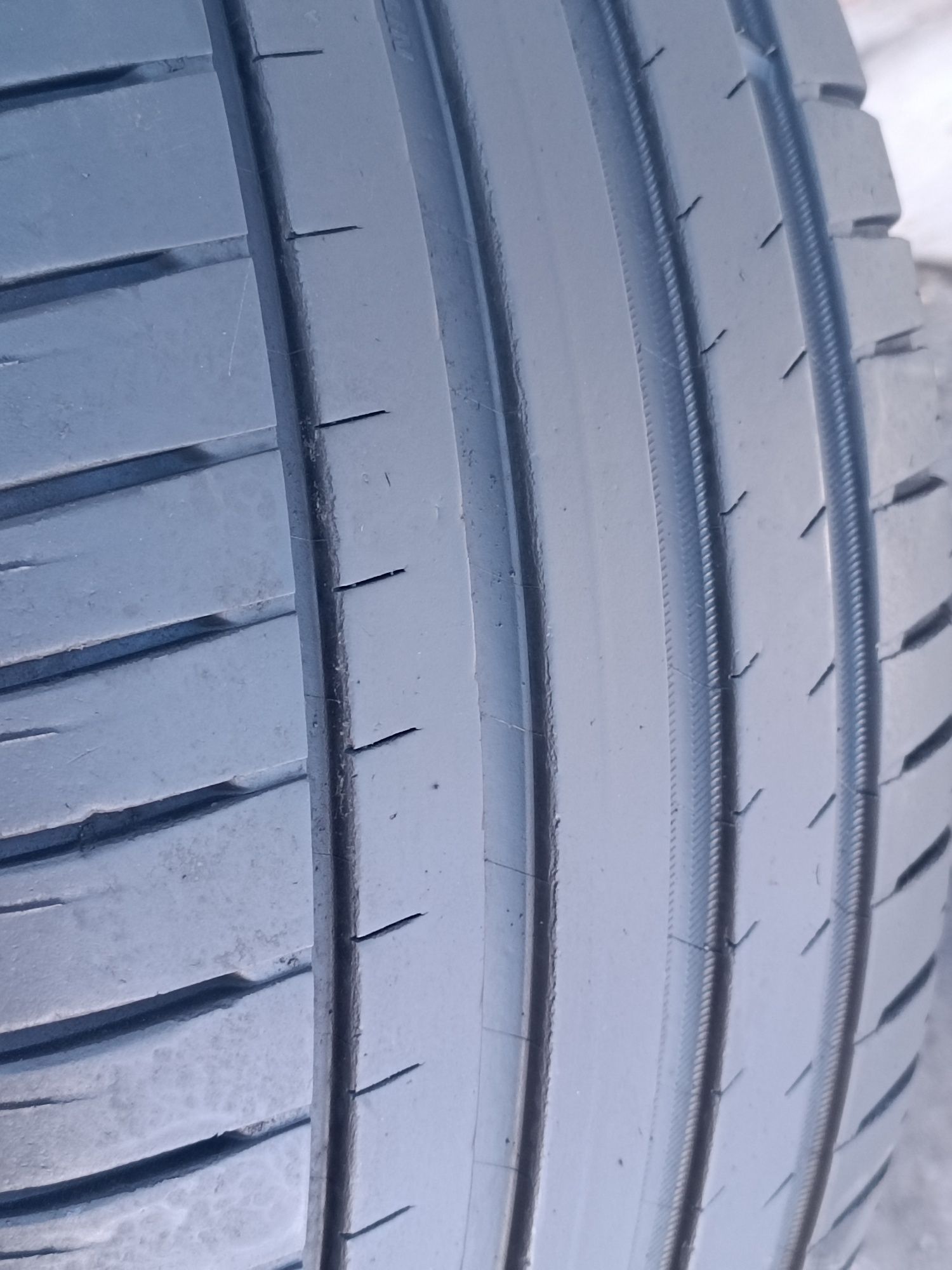 235/50/19 Michelin Дот 0223