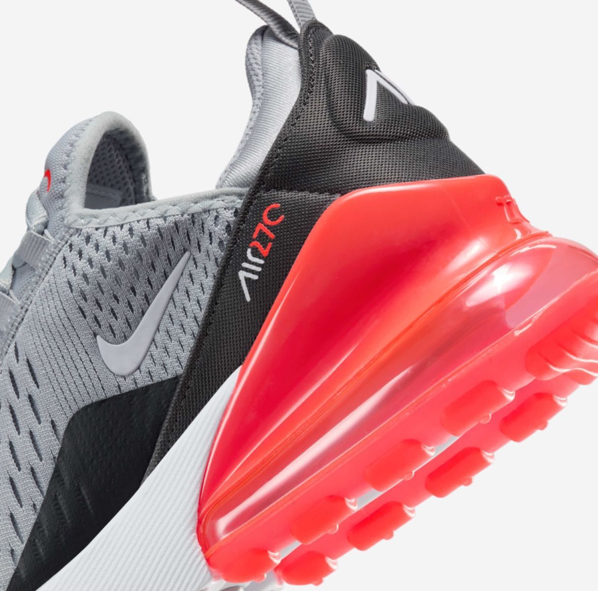 Дамски снекъри Nike Air Max 270