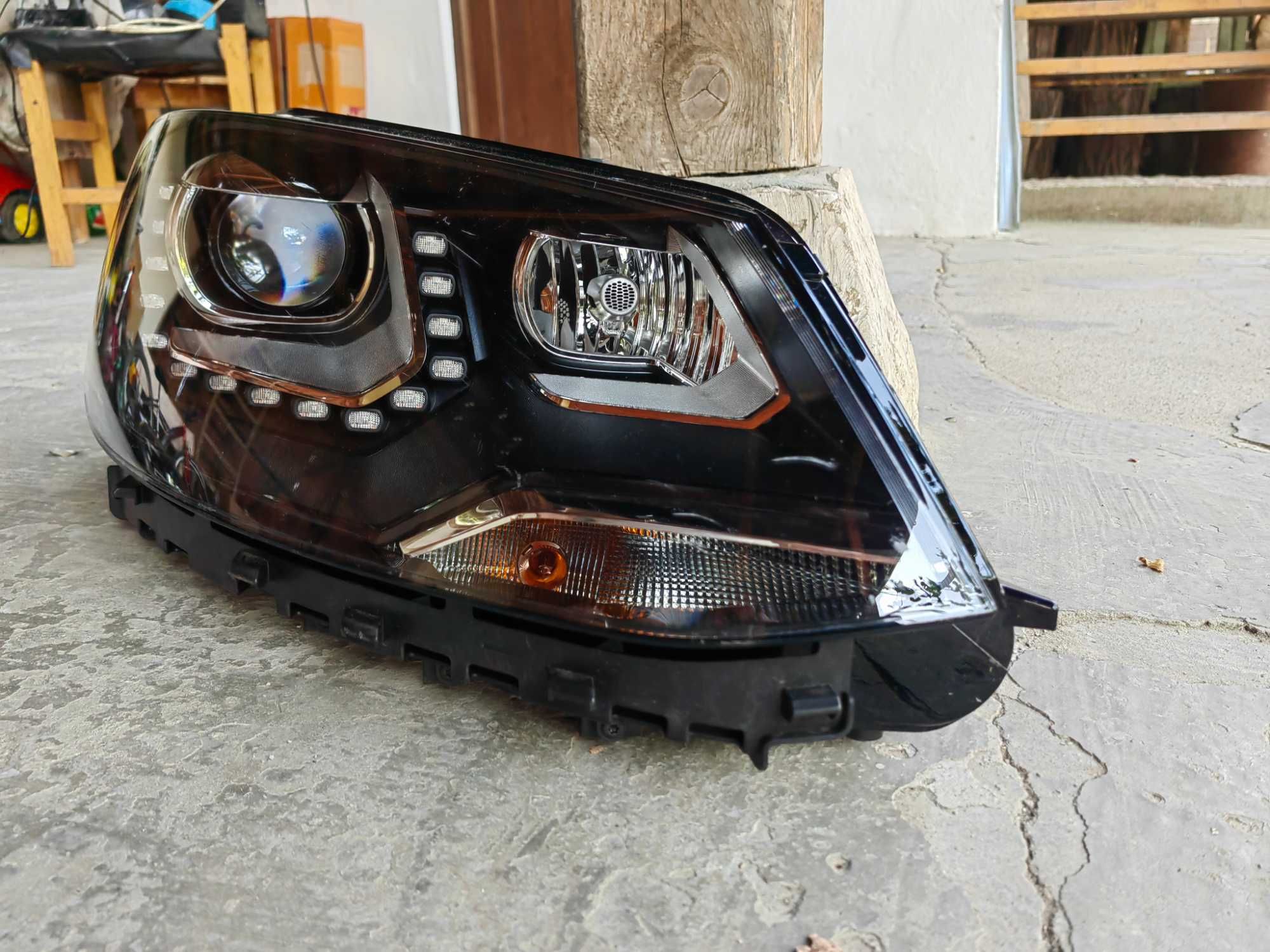 Фар VW Sharan Bi-Xenon LED десен / Фар Шаран / Фар Sharan Оригинален