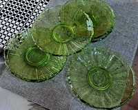 Кристални зелени чинии