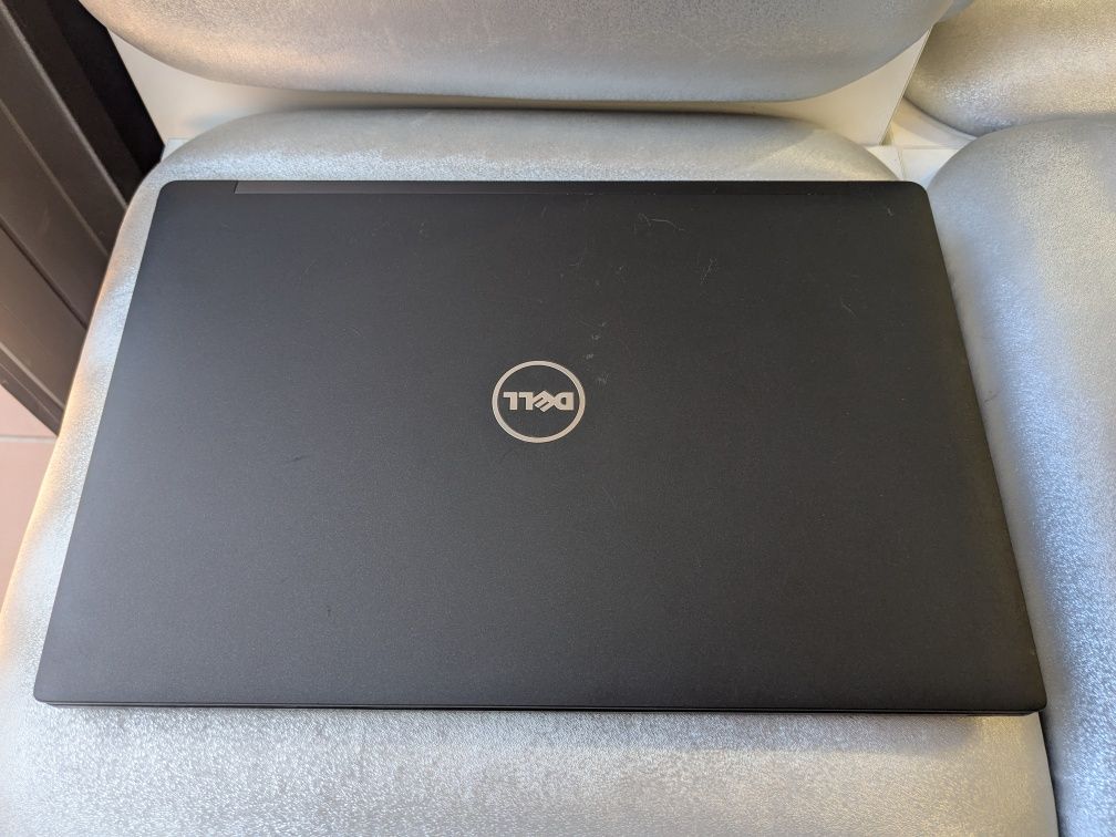 Лаптоп Dell 7480 I5-7300U, 16RAM