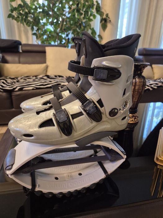 De vânzare ghete originale KANGOO JUMPS