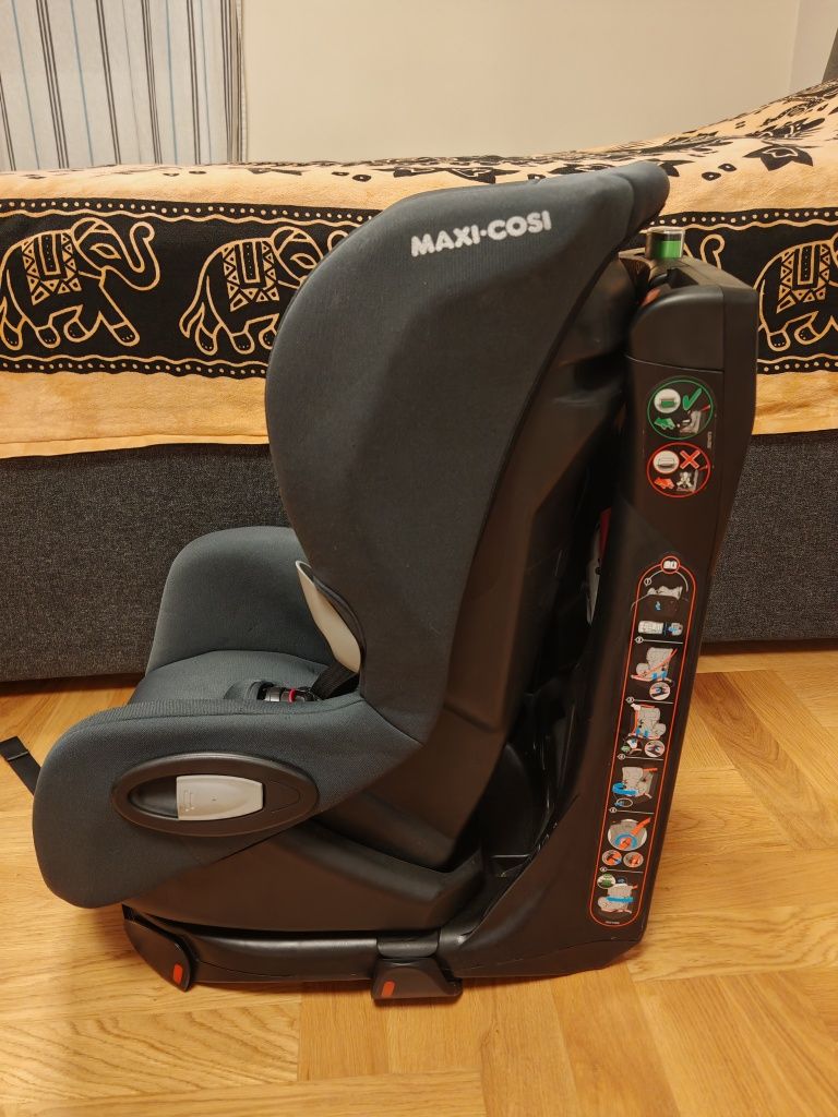 Maxi Cosi Axiss Authegraph столче за кола