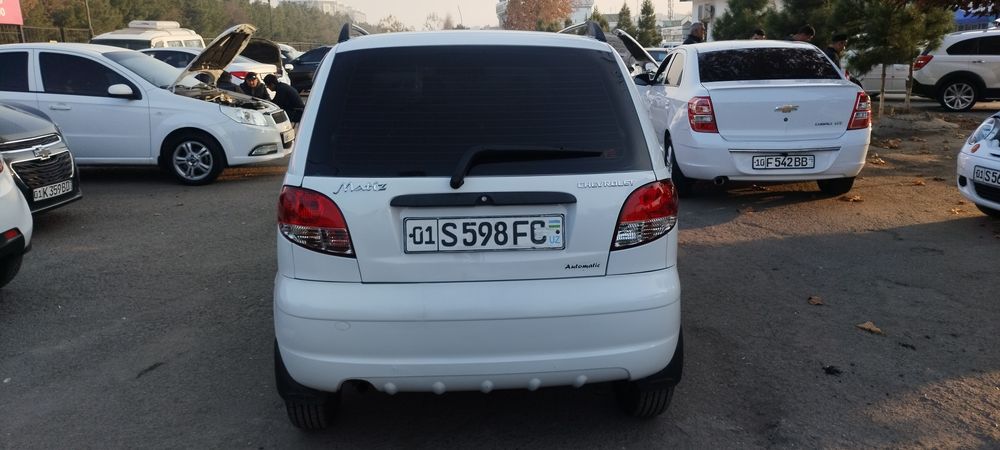 2009 avtamat 158000 km benzin holati ideal