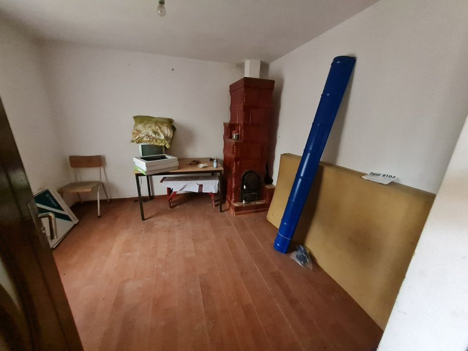 Casa batraneasca de vânzare în satul Potoceni com.Maracineni Buzău