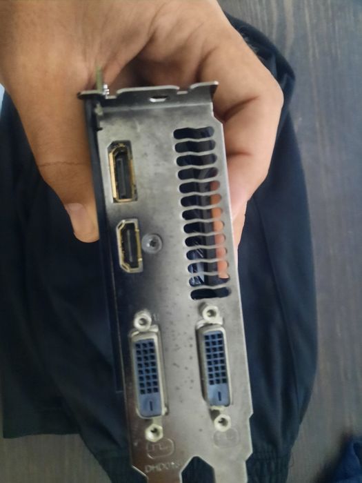 Placa video gigabyte 1060