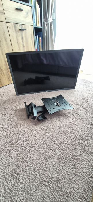 Tv Philips 80 cm + suport perete bonus
