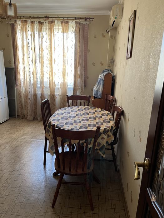 Сдаётся 2-х комнатная квартира на длительный срок