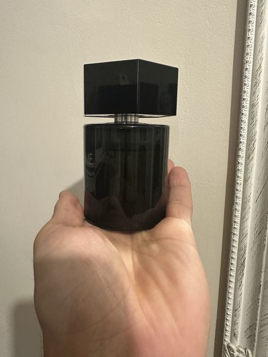 Vand colectie personala de parfumuri