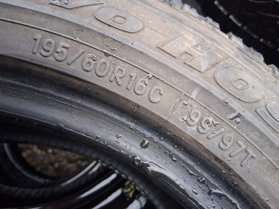 195 60 16 С за БУС  TOYO 4броя зимни