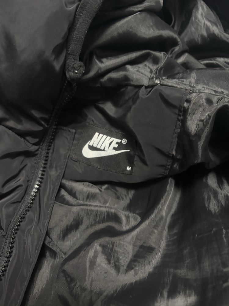 Nike дълго яке M размер