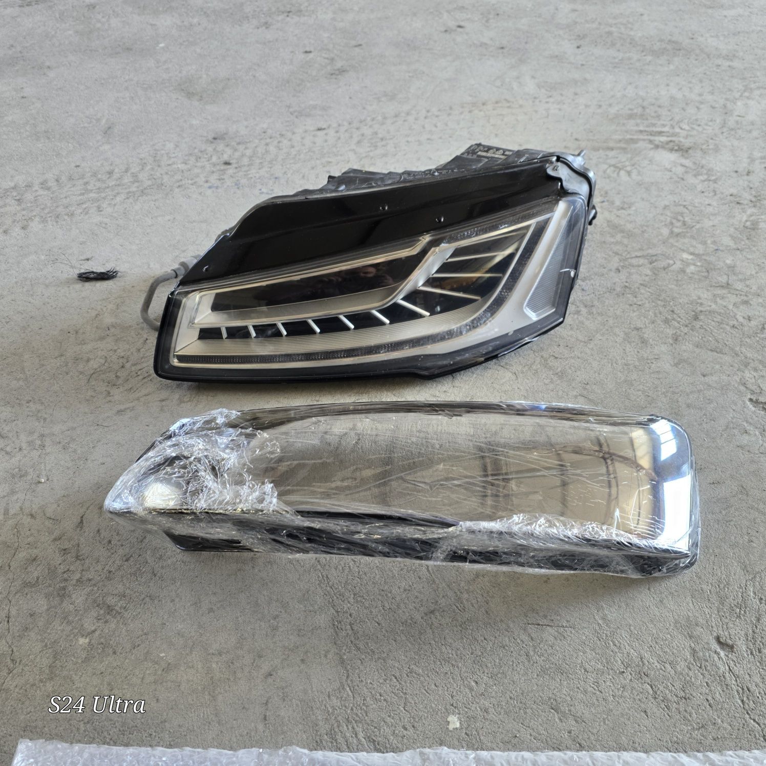 Audi A8 4H0941035 D4 фейслифт матричен ляв фар