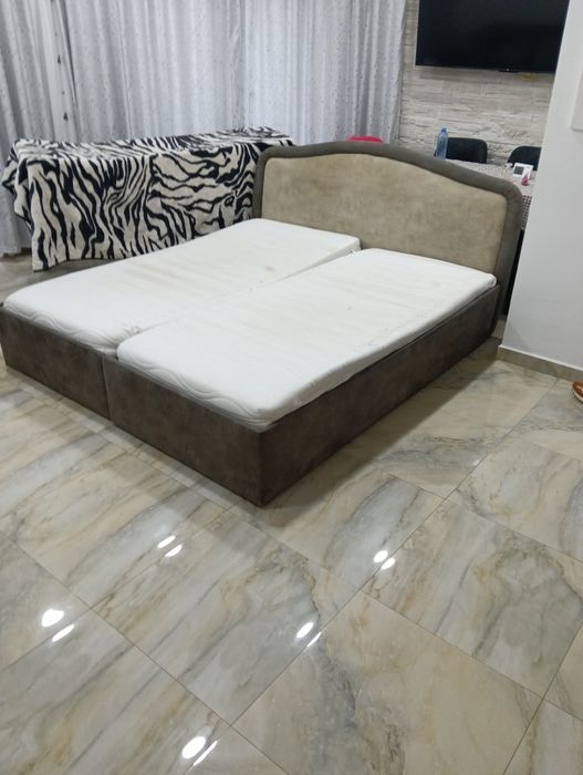 Vând pat de 180/200
