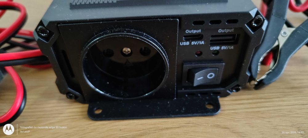 Invertor 300w Convertor 12V DC la 220V