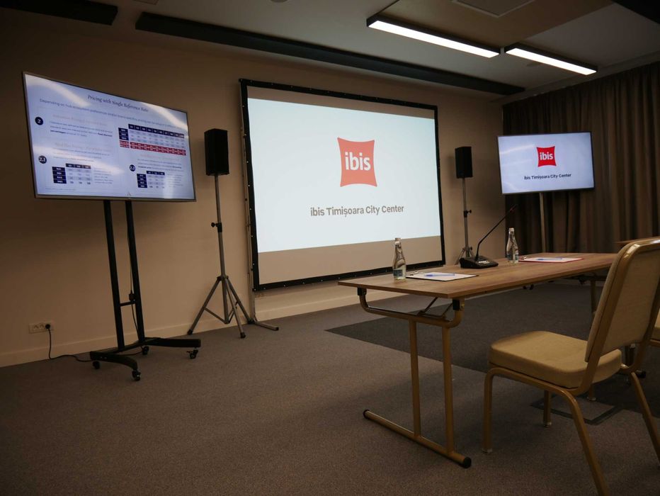 Închirieri Videoproiector,TV smart,ecrane,lavaliere,sistem traducere