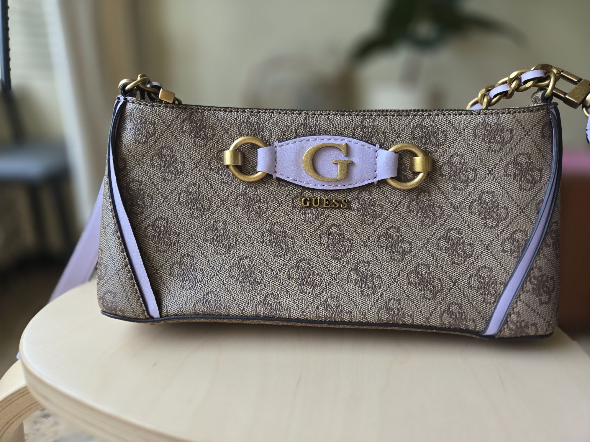 Сумка кроссбоди Guess
