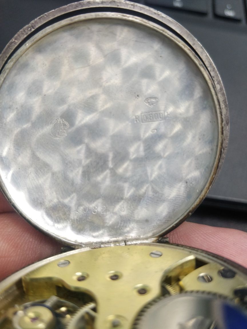 Старинные серебряные карманные часы