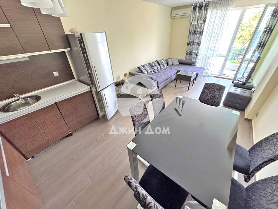 Продава се Тристаен апартамент в Несебър - 114 кв.м за 1036 €/кв.м - Снимка #2